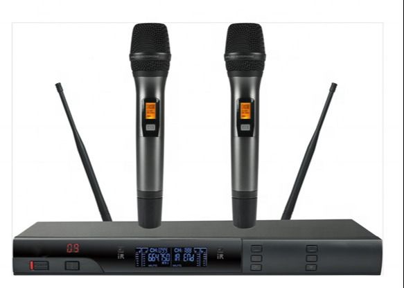 250KHz Ktv The Vocal Microphone Professional Wireless Microphone System